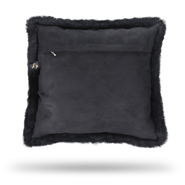 schwarzes Kissen aus Alpaka-Faser 